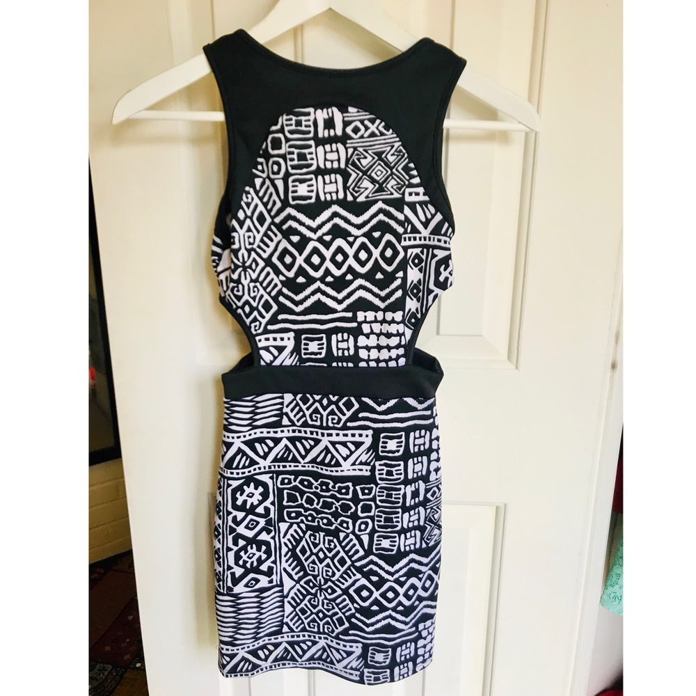 LA Hearts Black&White Bodycon Aztec Print Dress